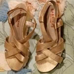 Sabrinas Gold Women's Sandals